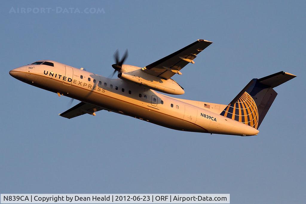 N839CA, 2000 Bombardier DHC-8-314Q Dash 8 C/N 553, United Express (Commutair) N839CA (FLT UCA5856) climbing out from RWY 5 en route to Newark Liberty Int'l (KEWR).