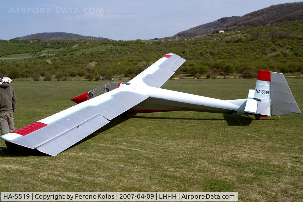 HA-5519, 1984 Rubik R-26SU Góbé 82 C/N AA800035, Hármashatárhegy