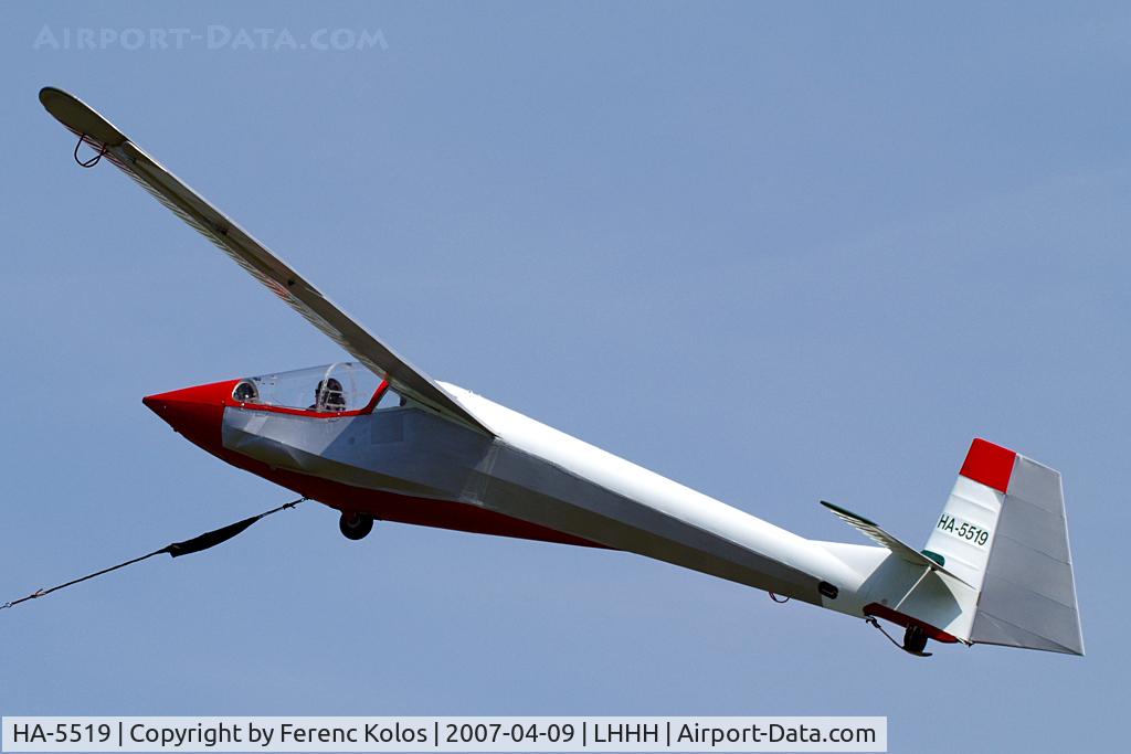 HA-5519, 1984 Rubik R-26SU Góbé 82 C/N AA800035, Hármashatárhegy