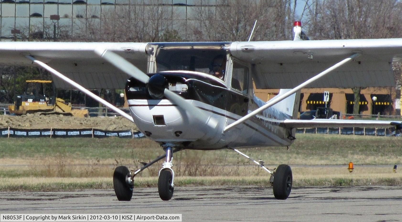 N8053F, 1966 Cessna 150F C/N 15064153, N8053F landing at KISZ, Blue-Ash, Ohio