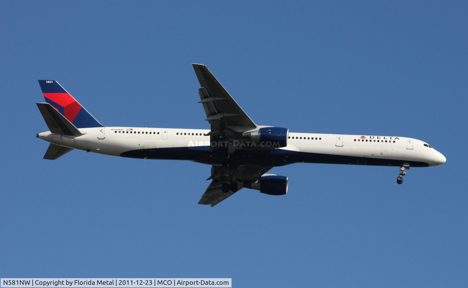 N581NW, 2002 Boeing 757-351 C/N 32982, Delta 757-300