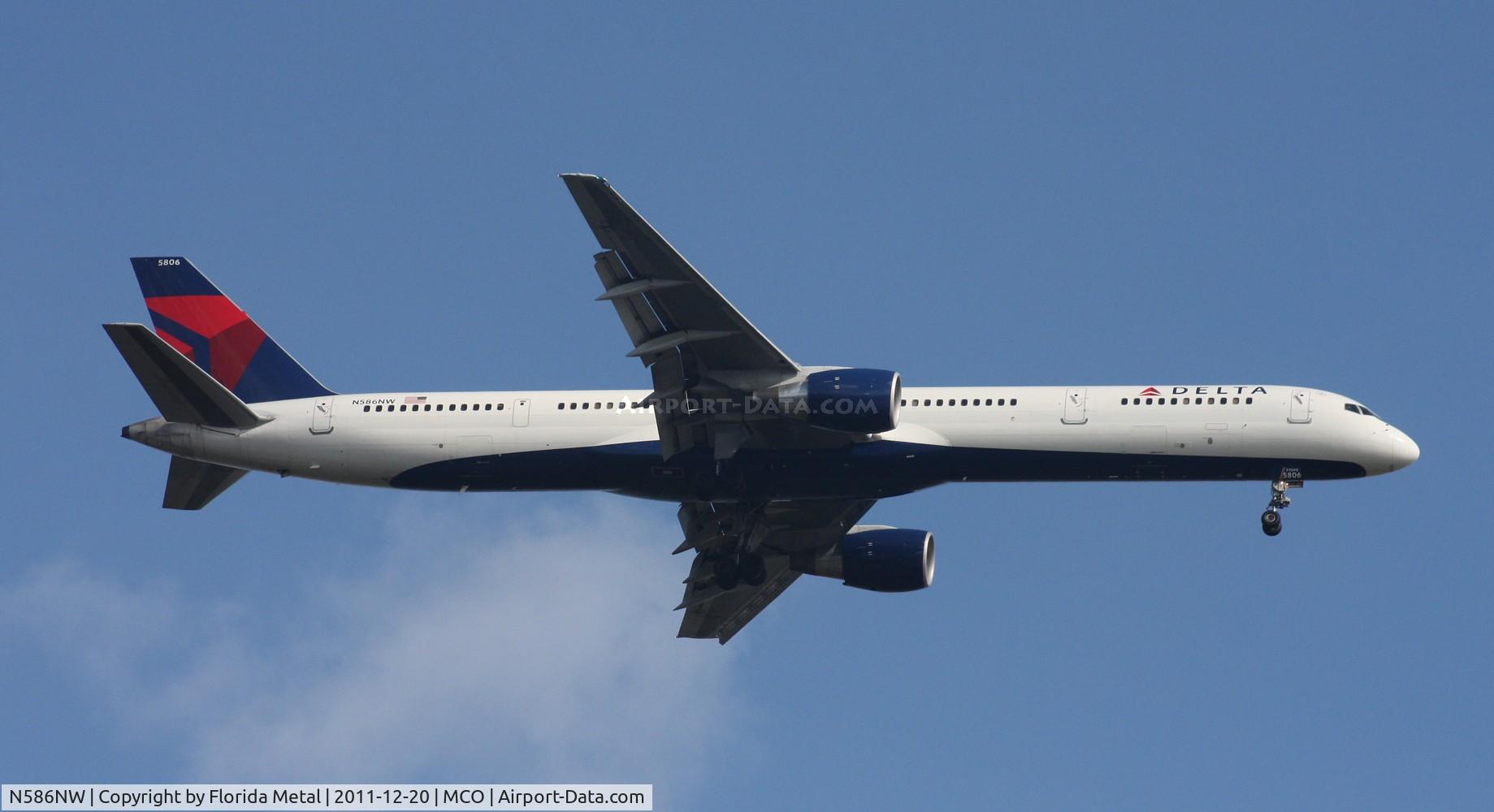 N586NW, 2002 Boeing 757-351 C/N 32987, Delta 757-300