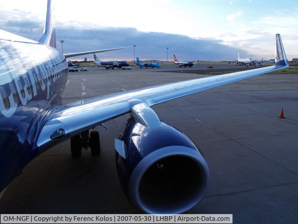 OM-NGF, 2006 Boeing 737-76N C/N 32680, Ferihegy