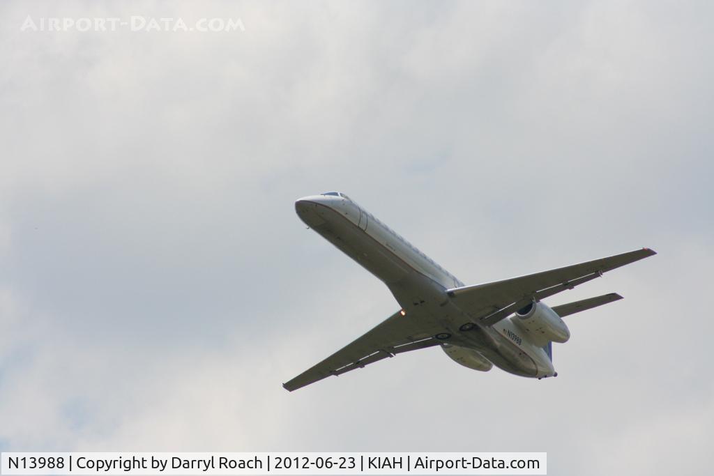 N13988, 2000 Embraer ERJ-145LR (EMB-145LR) C/N 145265, UAL E145 departs 9.