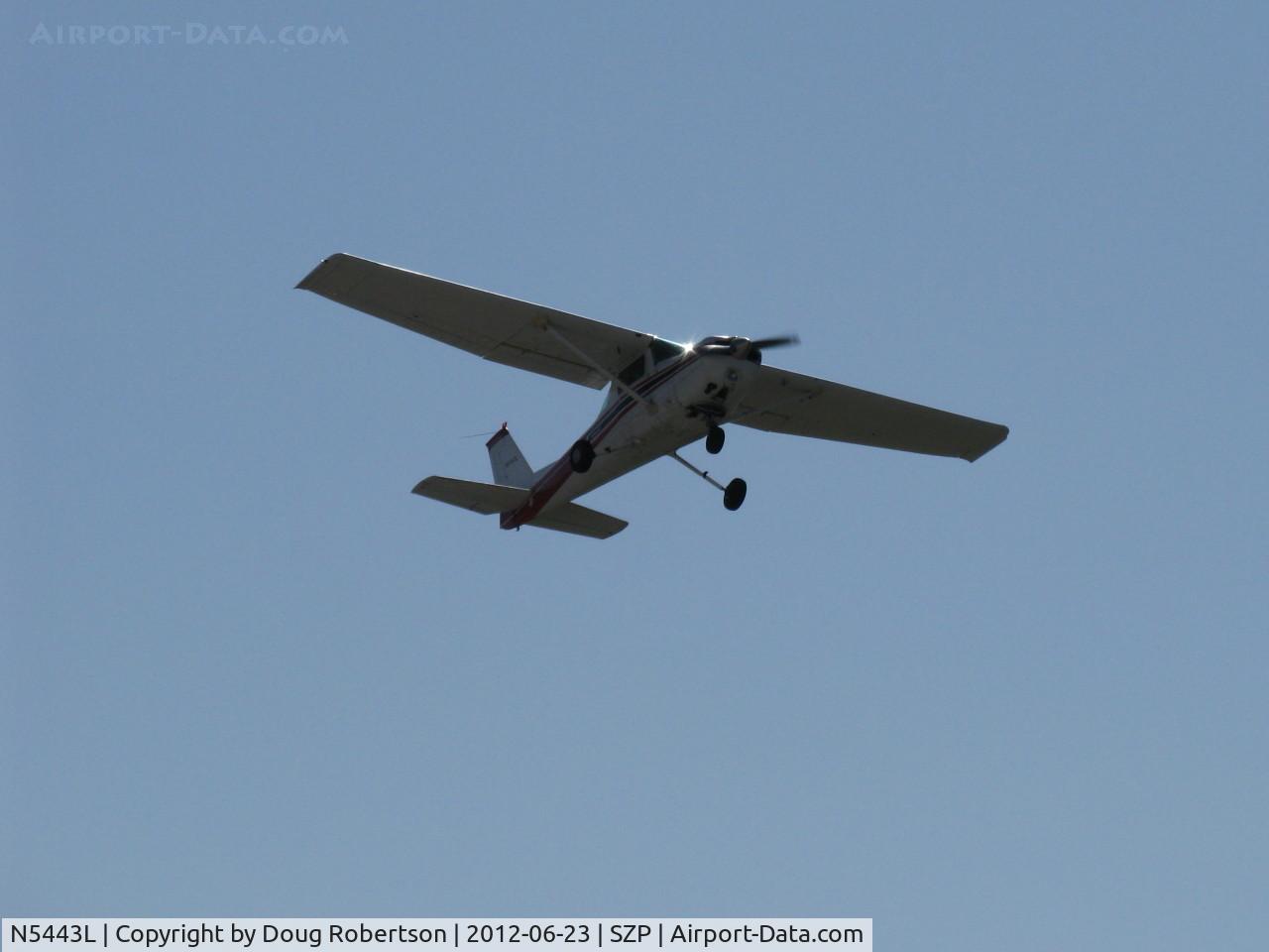 N5443L, 1980 Cessna 152 C/N 15284315, 1980 Cessna 152, Lycoming O-235 115 Hp, takeoff climb Rwy 22
