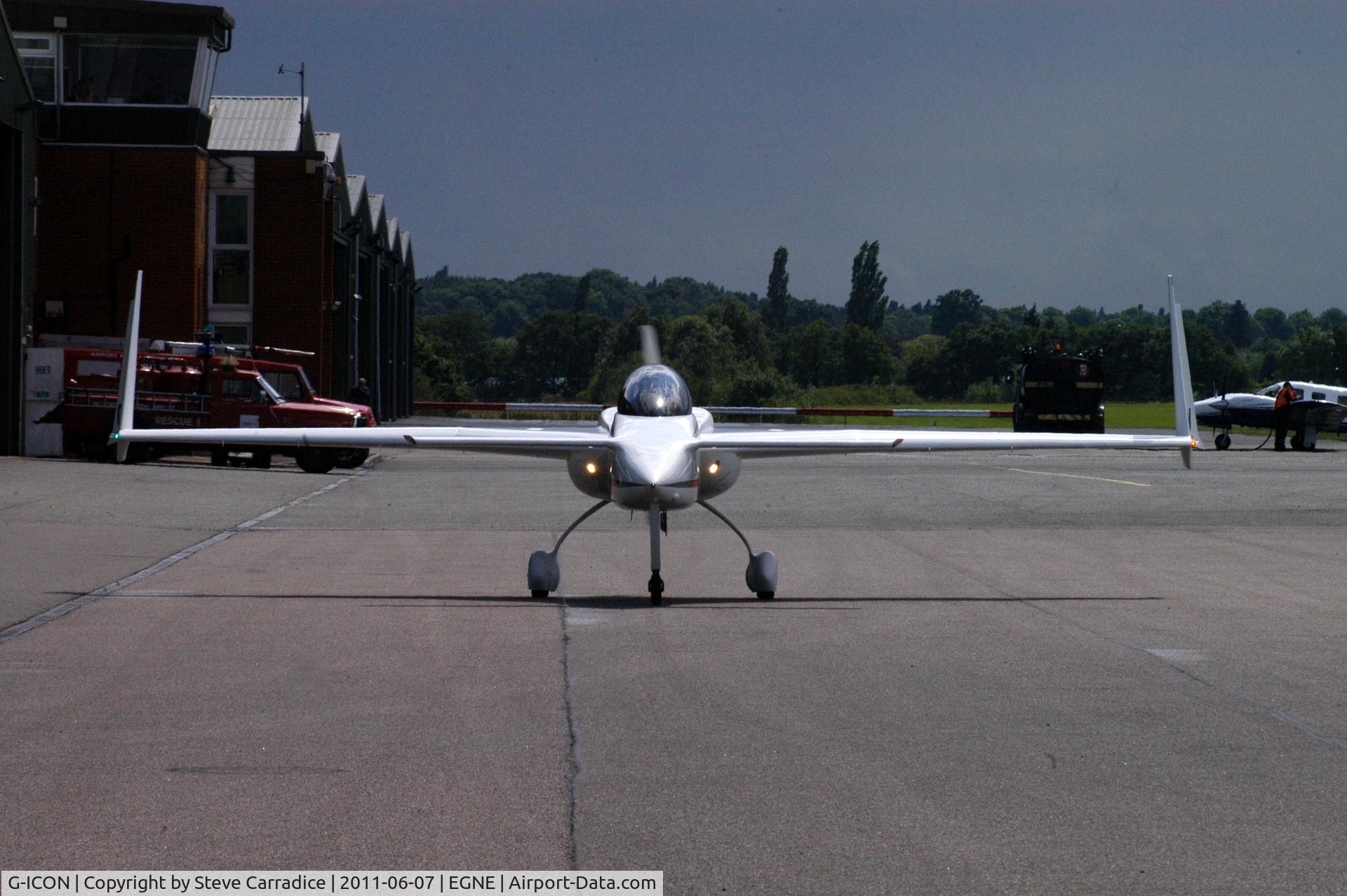 G-ICON, 2000 Rutan Long-EZ C/N PFA 074A-11104, Taxi back