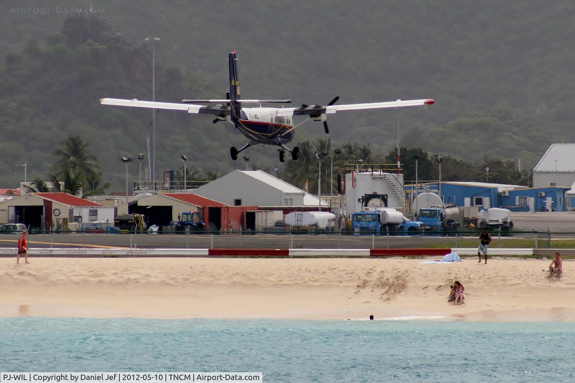 PJ-WIL, 1973 De Havilland Canada DHC-6-300 Twin Otter C/N 358, PJ-WIL