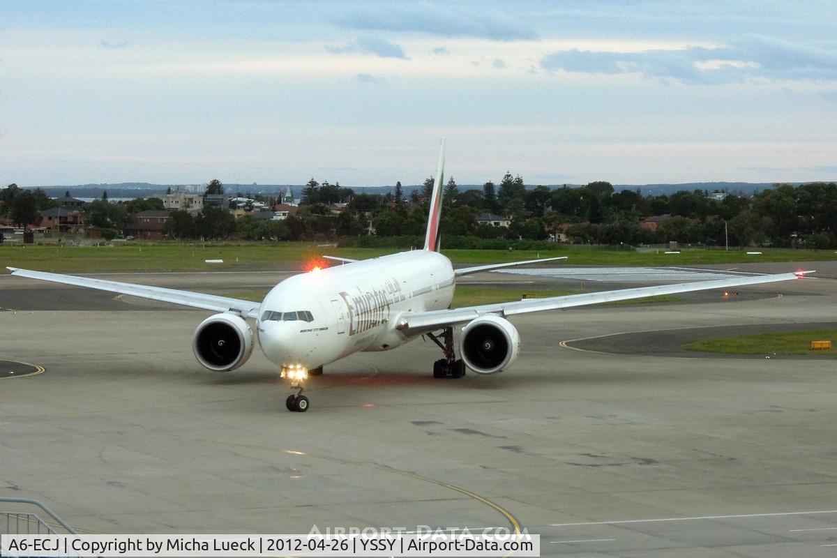A6-ECJ, 2008 Boeing 777-31H/ER C/N 35583, At Sydney