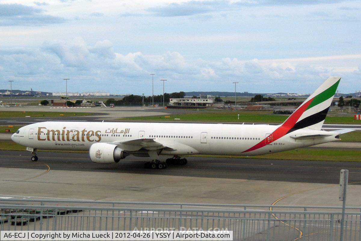 A6-ECJ, 2008 Boeing 777-31H/ER C/N 35583, At Sydney