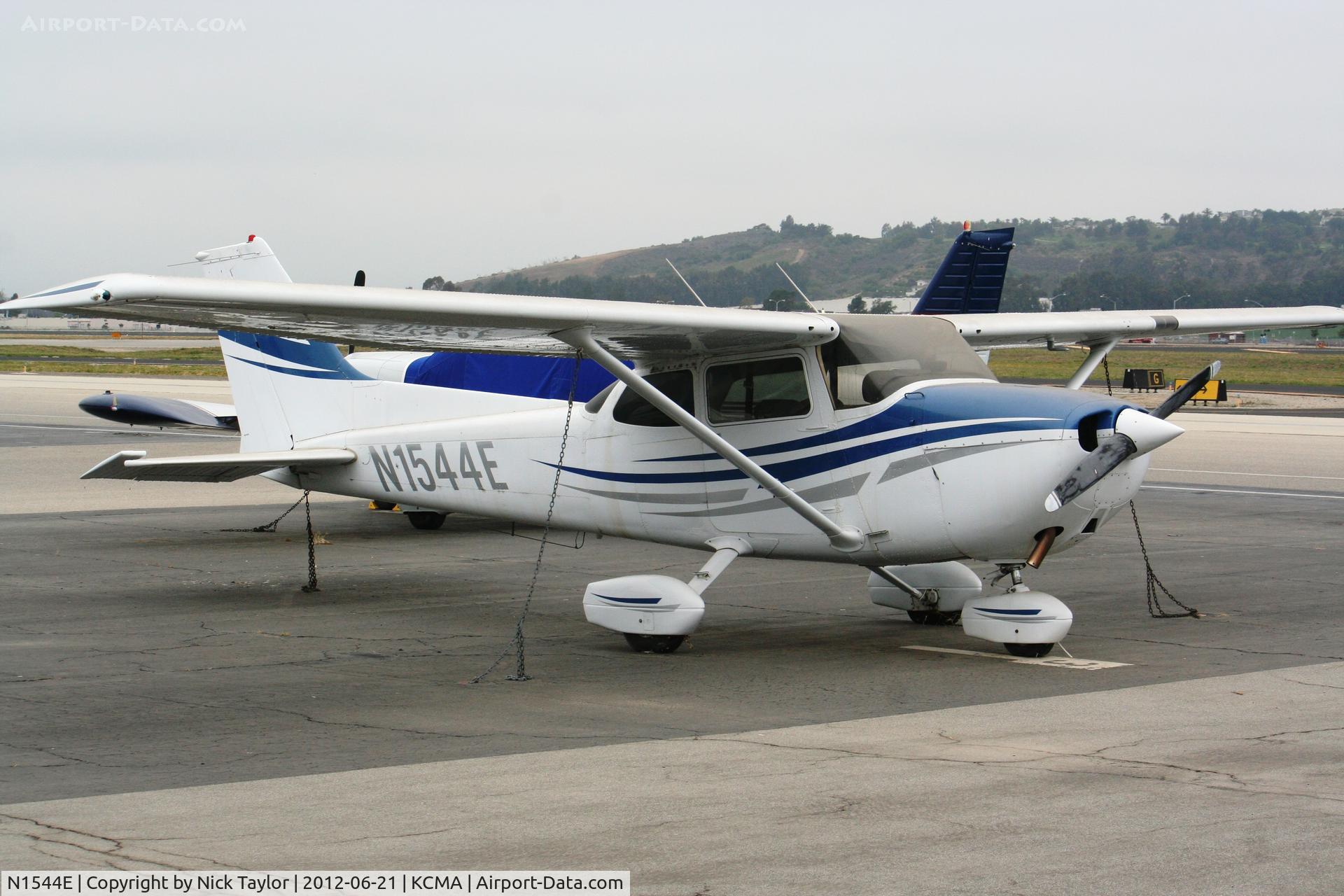N1544E, 1978 Cessna 172N C/N 17271041, Parked by the wash rack