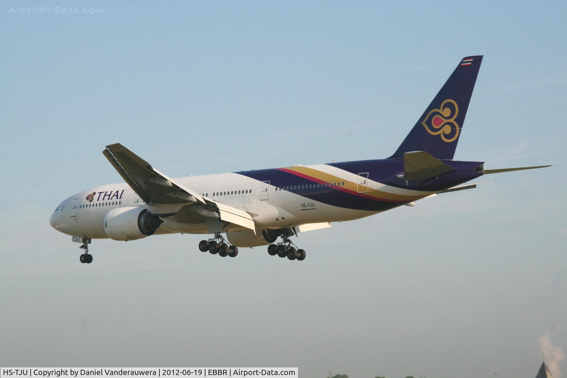HS-TJU, 2006 Boeing 777-2D7/ER C/N 34589, Early arrival of flight TG934 to RWY 25L