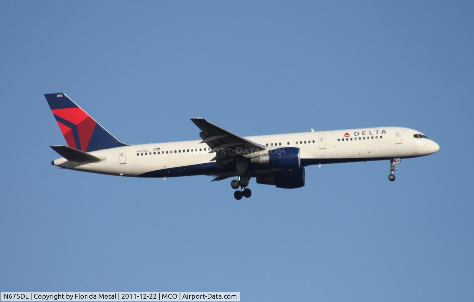 N675DL, 1992 Boeing 757-232 C/N 25980, Delta 757