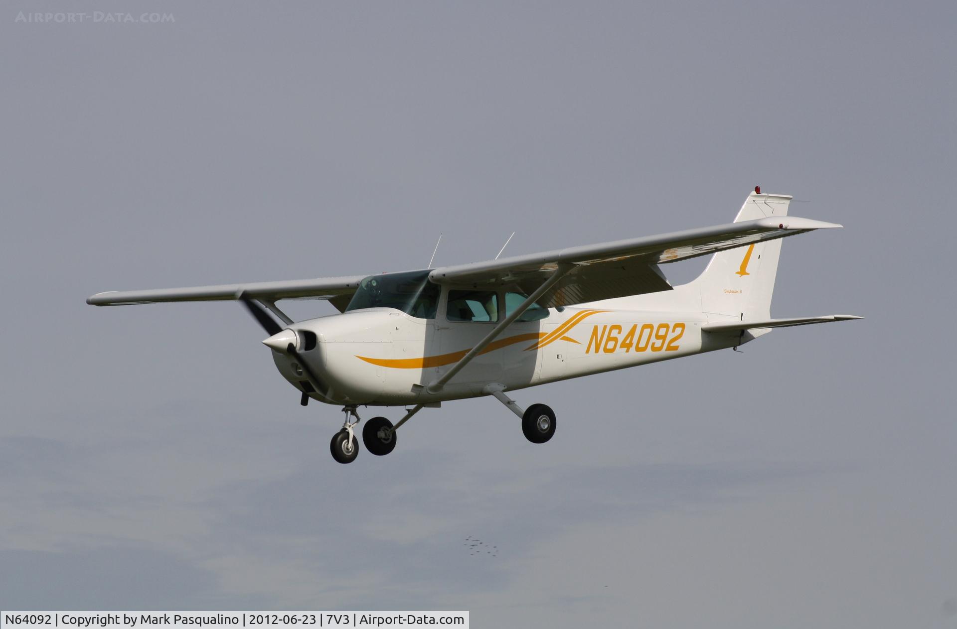 N64092, 1975 Cessna 172M C/N 17265012, Cessna 172M