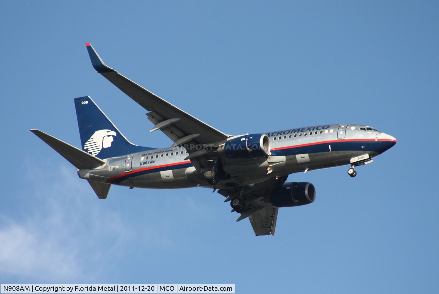 N908AM, 2004 Boeing 737-752 C/N 30038, Aeromexico 737
