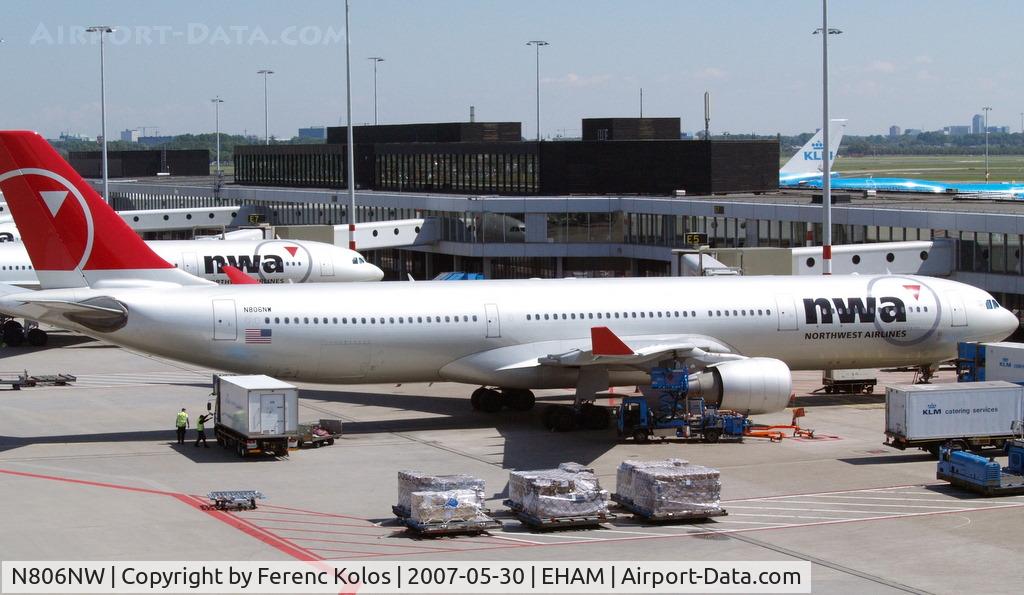 N806NW, 2004 Airbus A330-323 C/N 578, 8nAMS