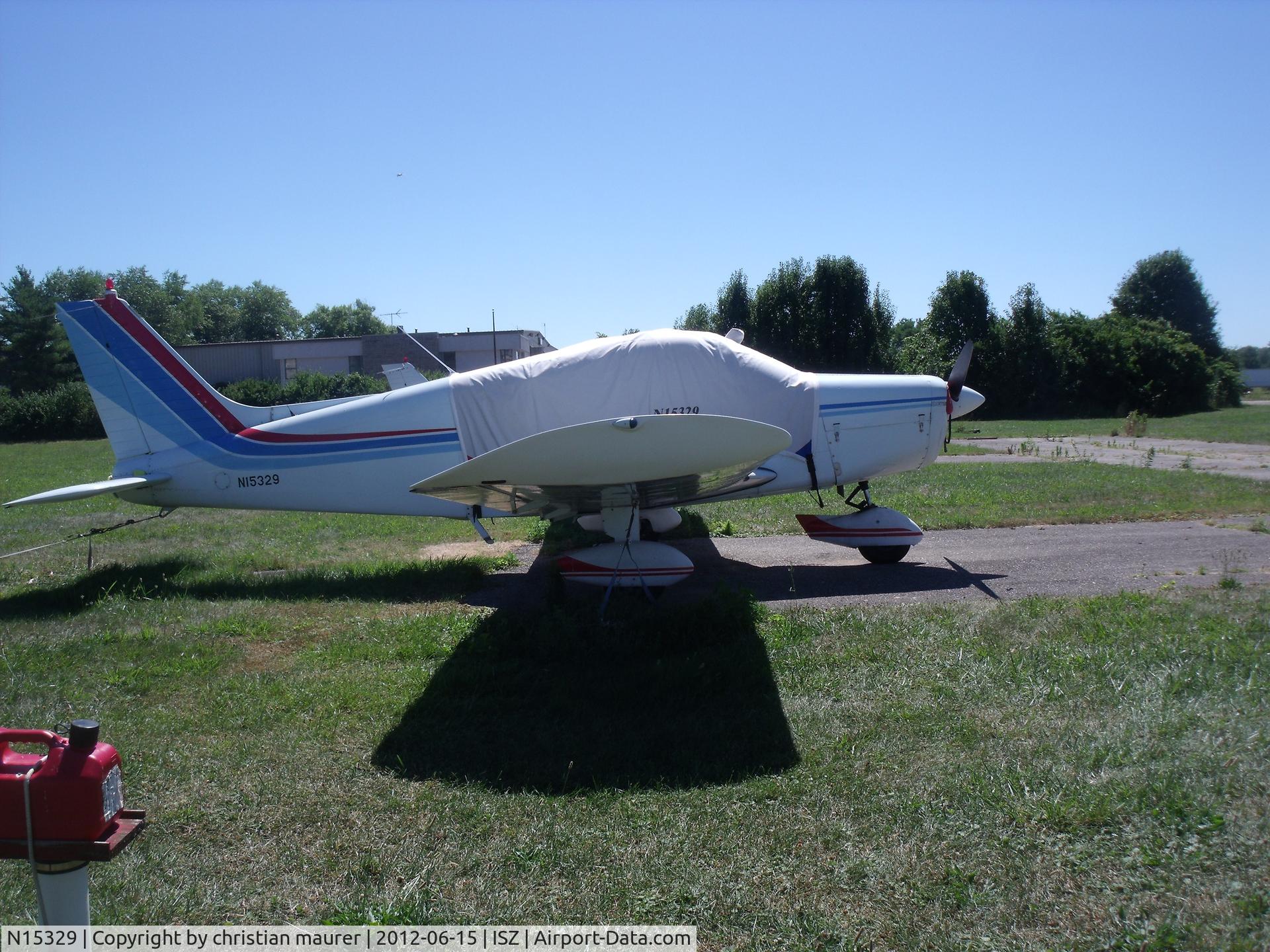 N15329, 1972 Piper PA-28-140 C/N 28-7325041, pa-28-140
