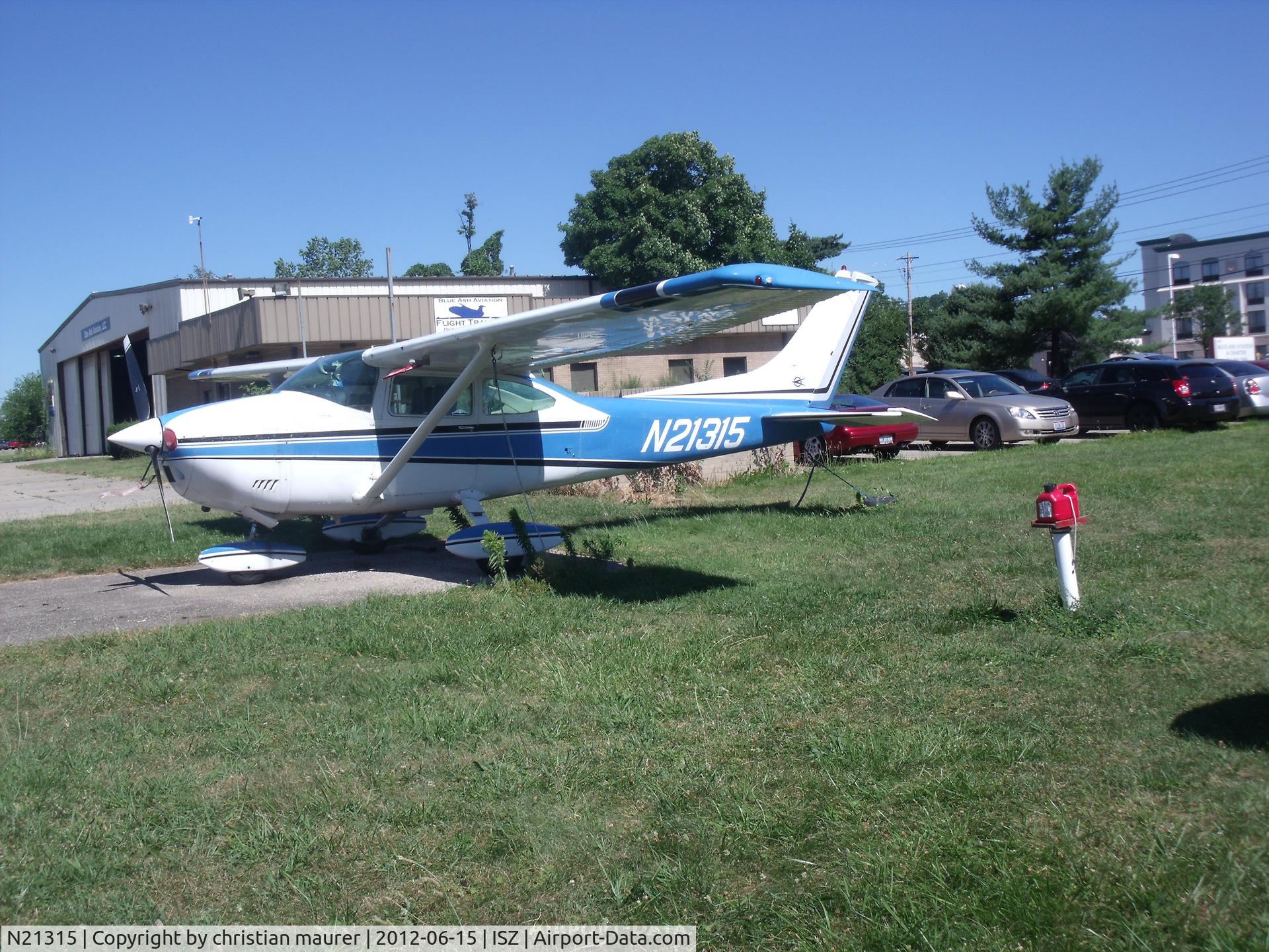 N21315, 1972 Cessna 182P Skylane C/N 18261556, 182