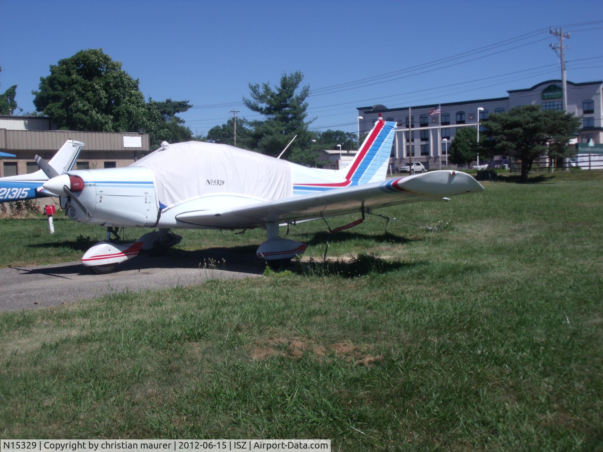N15329, 1972 Piper PA-28-140 C/N 28-7325041, piper 140