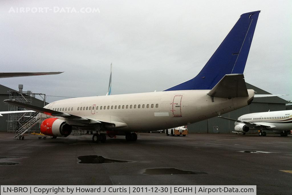 LN-BRO, 1991 Boeing 737-505 C/N 24647, Parked up minus registration. Became G-CHAK.