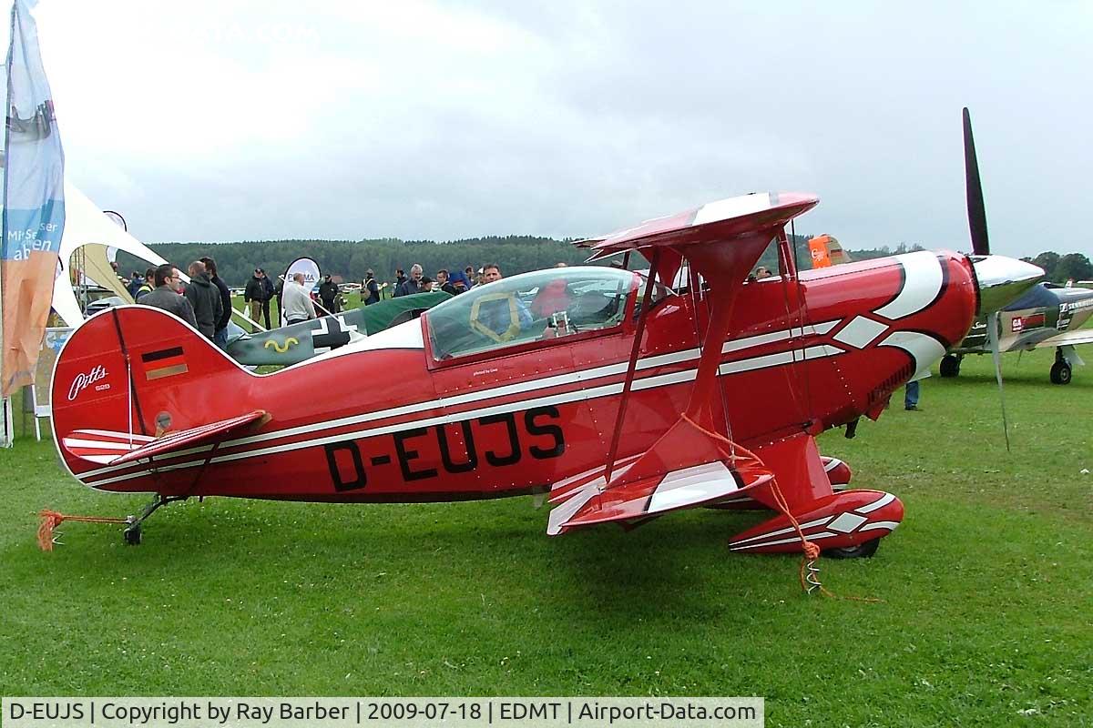 D-EUJS, 1992 Aviat Pitts S-2B Special C/N 5240, Christen S-2B Special [5240]  Tannheim~D 18/07/2009. Seen here at Tannheim Air Show~D.