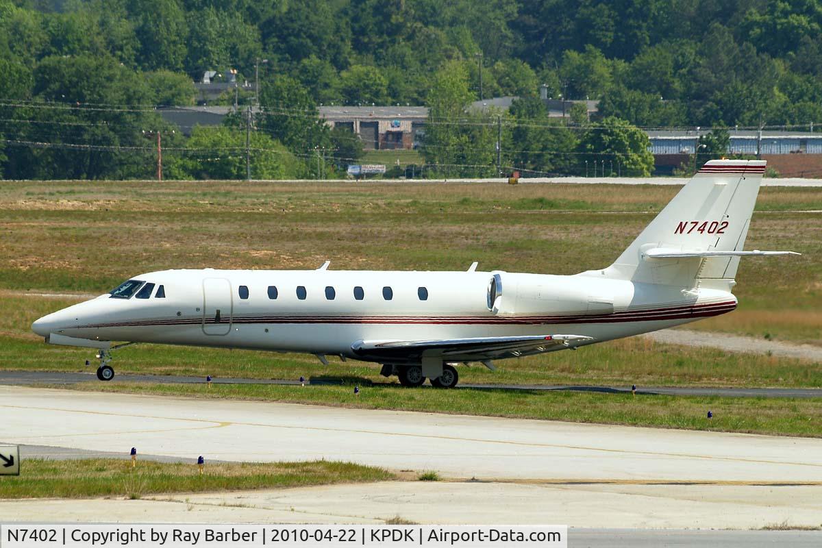 N7402, 2006 Cessna 680 Citation Sovereign C/N 680-0082, Cessna Citation Sovereign [680-0082] Atlanta-Dekalb Peachtree~N  22/04/2010. Taxiing in.