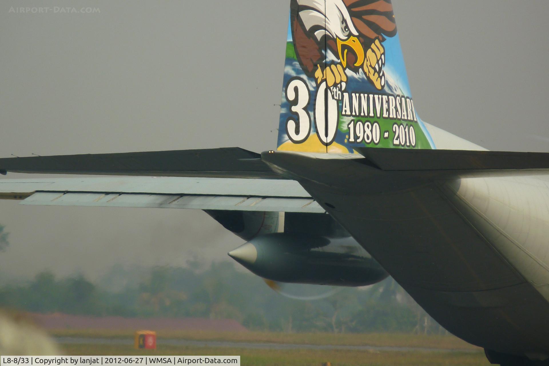 L8-8/33, 1990 Lockheed C-130H Hercules C/N 382-5209, Tail Section