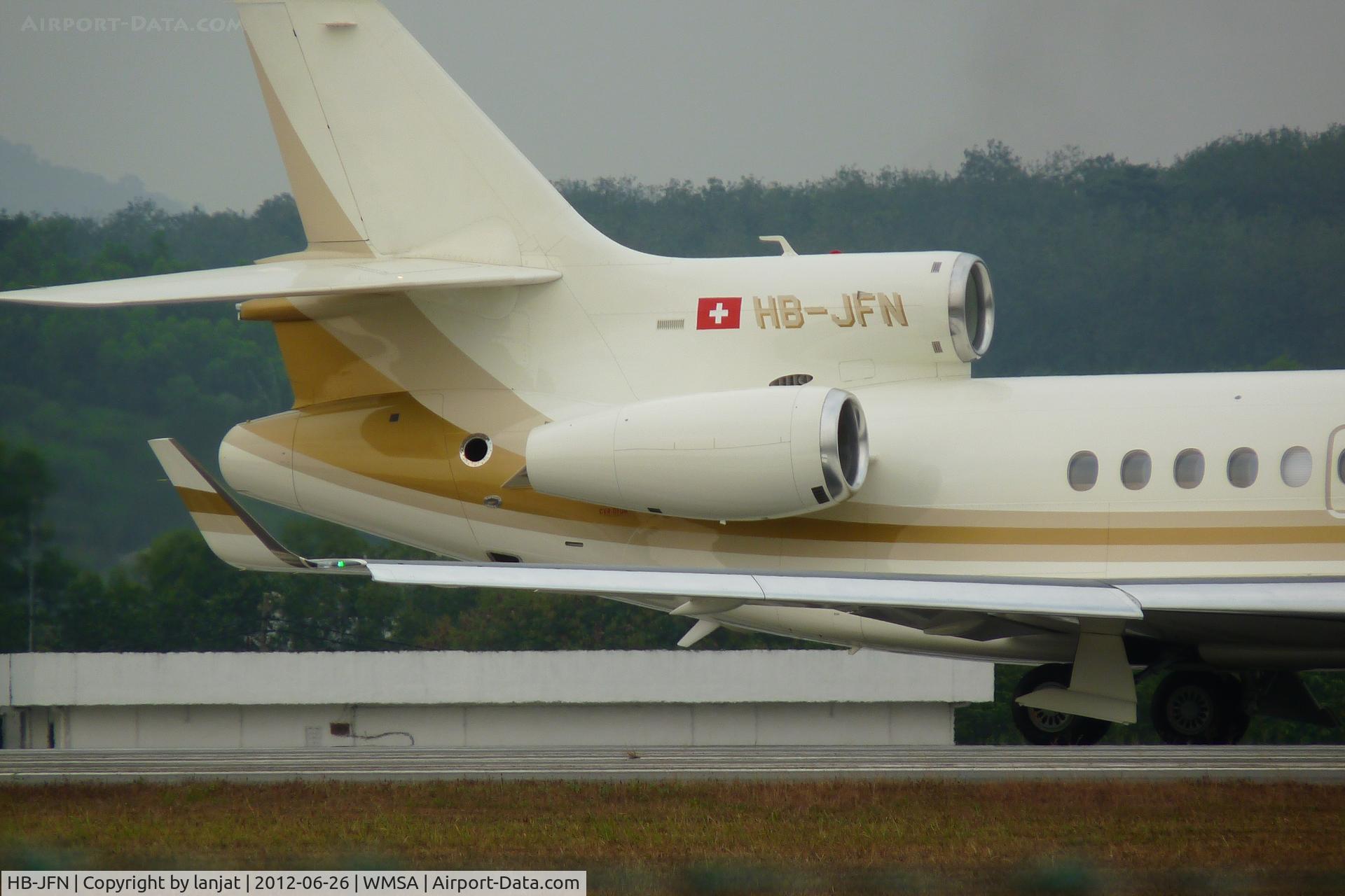 HB-JFN, 2011 Dassault Falcon 7X C/N 116, Evening Depart