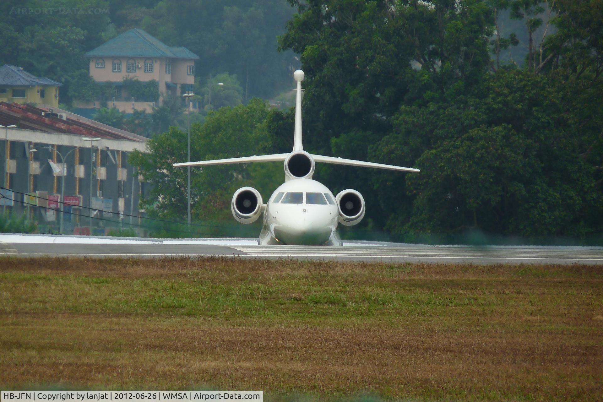 HB-JFN, 2011 Dassault Falcon 7X C/N 116, Evening Depart