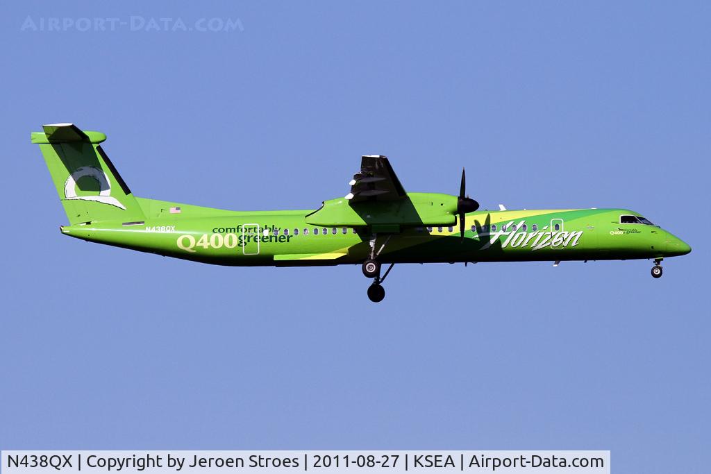 N438QX, 2009 Bombardier DHC-8-402 Dash 8 C/N 4243, green
