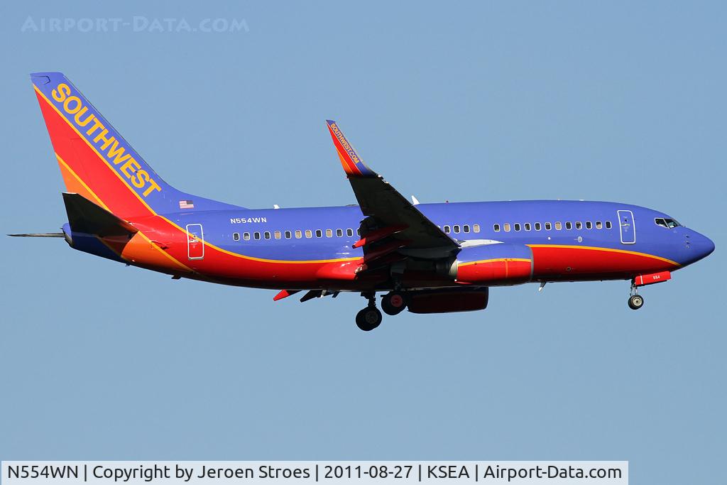 N554WN, 2002 Boeing 737-7BX C/N 30746, ...... 737...