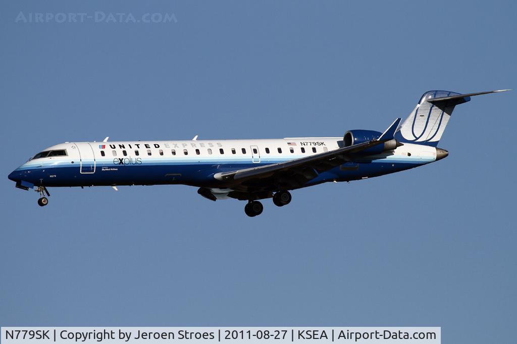 N779SK, 2009 Bombardier CRJ-702 (CL-600-2C10) Regional Jet C/N 10276, long plane