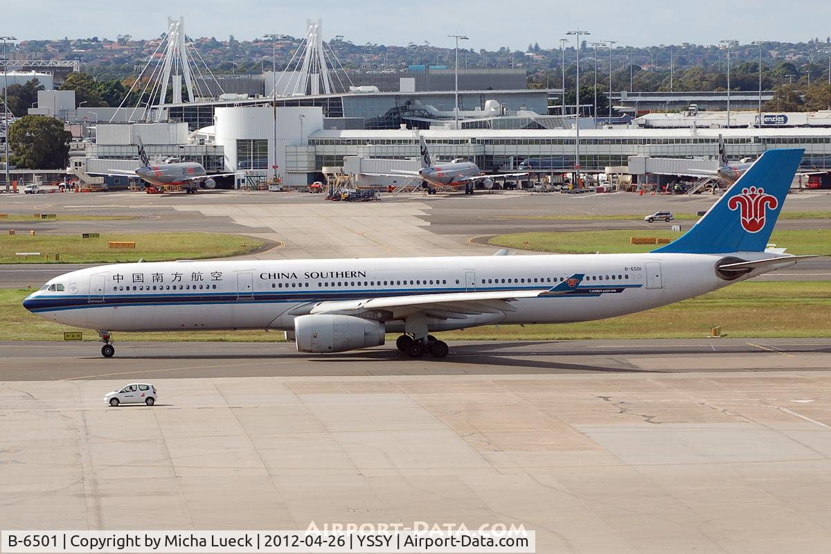 B-6501, 2008 Airbus A330-343 C/N 964, At Sydney