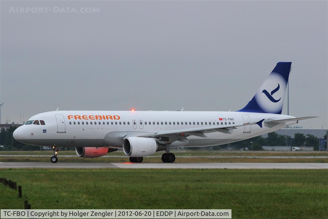 TC-FBO, 2012 Airbus A320-214 C/N 5096, Aircraft is twinkling brightly but a minute later pilot aborted take-off after 100 meters.