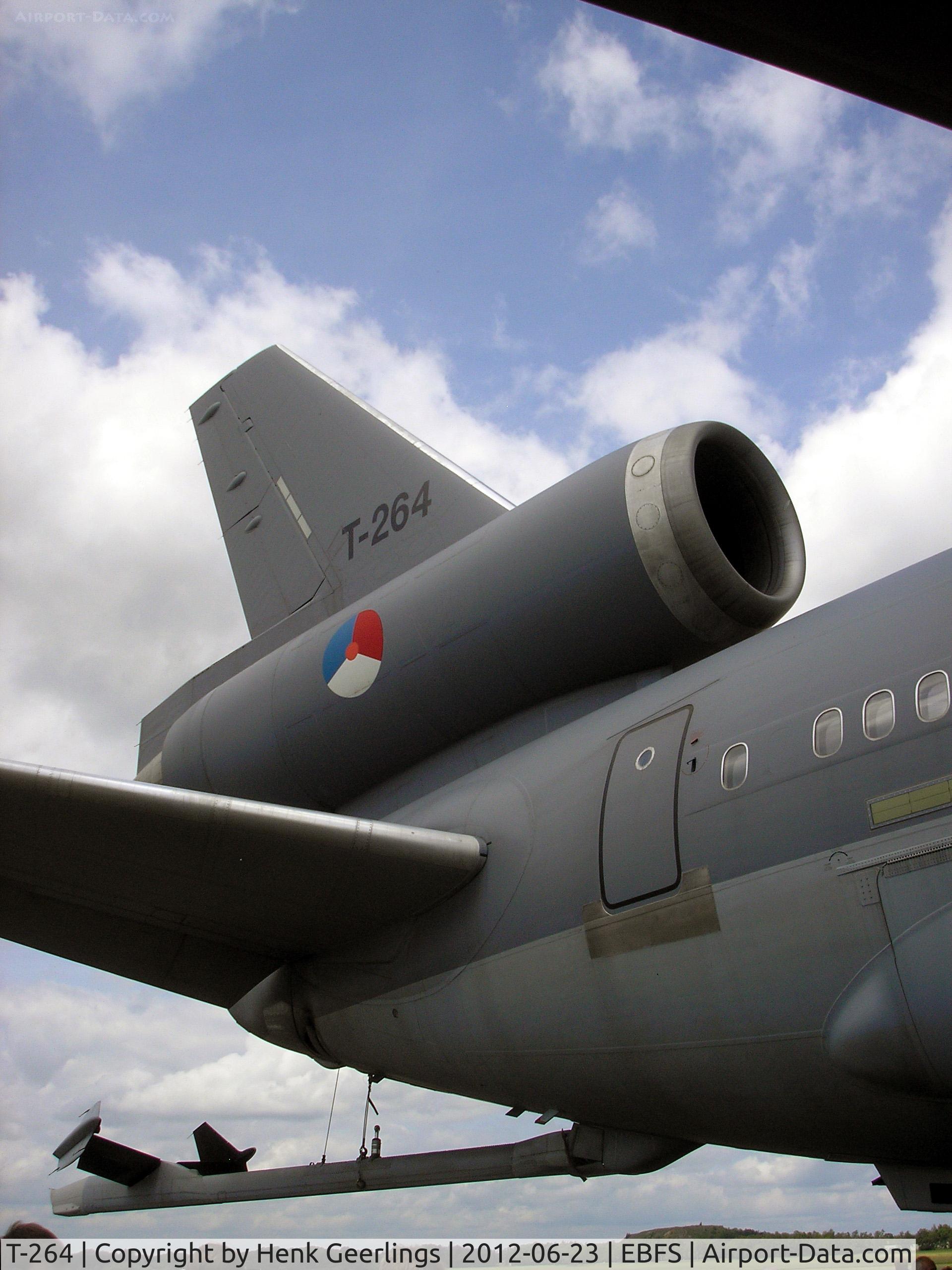 T-264, 1978 McDonnell Douglas KDC-10-30CF C/N 46985, Florennes International Airshow - June 2012 

KDC-10 , RNLAF  