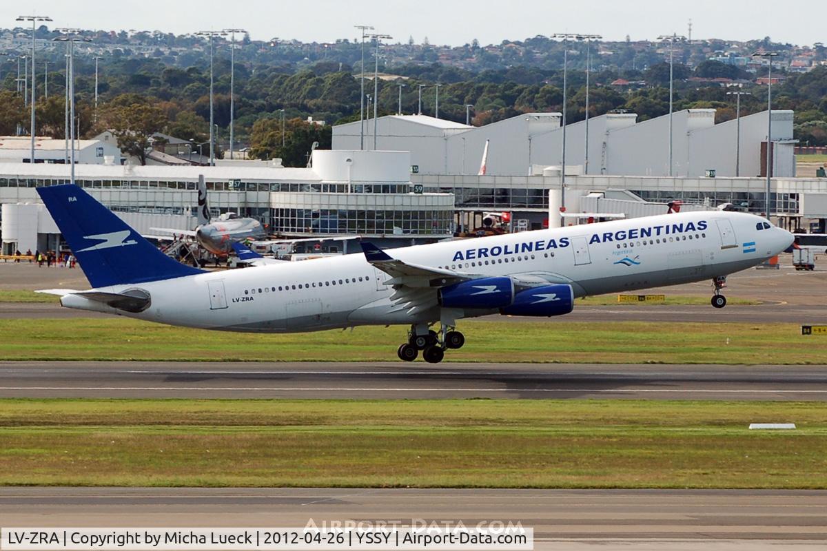 LV-ZRA, 1995 Airbus A340-211 C/N 085, At Sydney