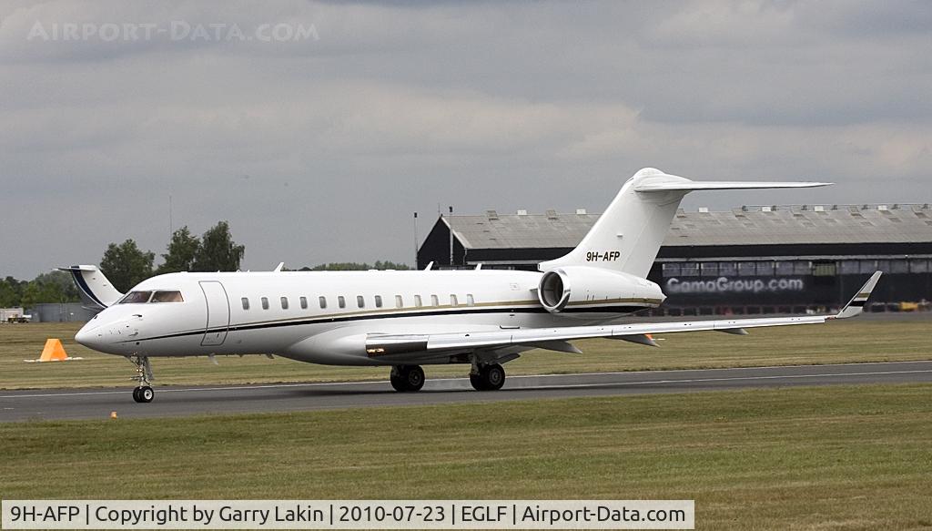 9H-AFP, 2002 Bombardier BD-700-1A10 Global Express C/N 9115, Departing Farnborough