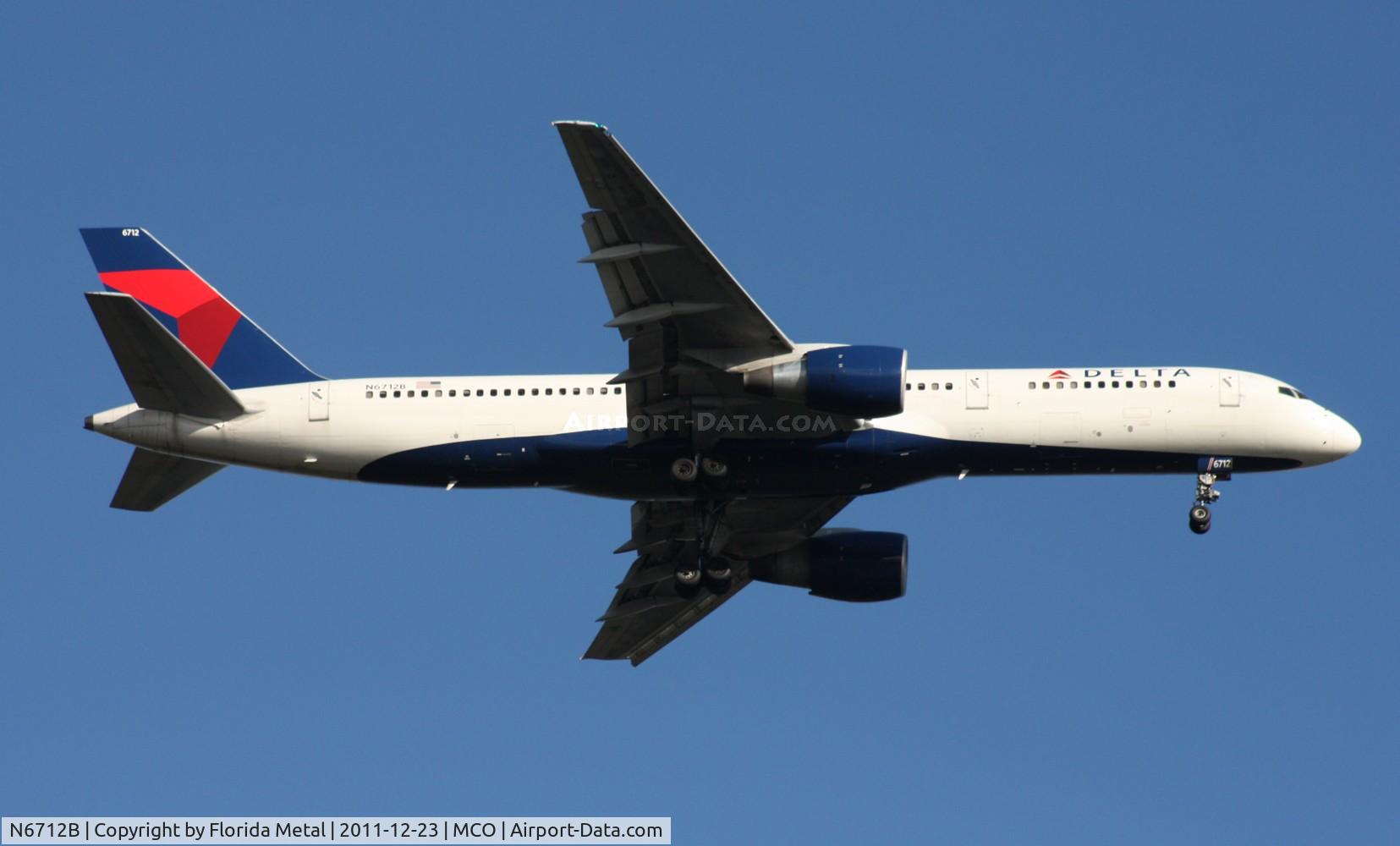 N6712B, 2000 Boeing 757-232 C/N 30484, Delta 757-200
