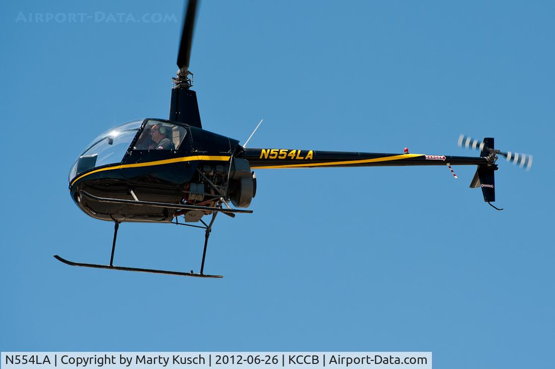N554LA, 1984 Robinson R22 ALPHA C/N 0426, Final for Runway 24.