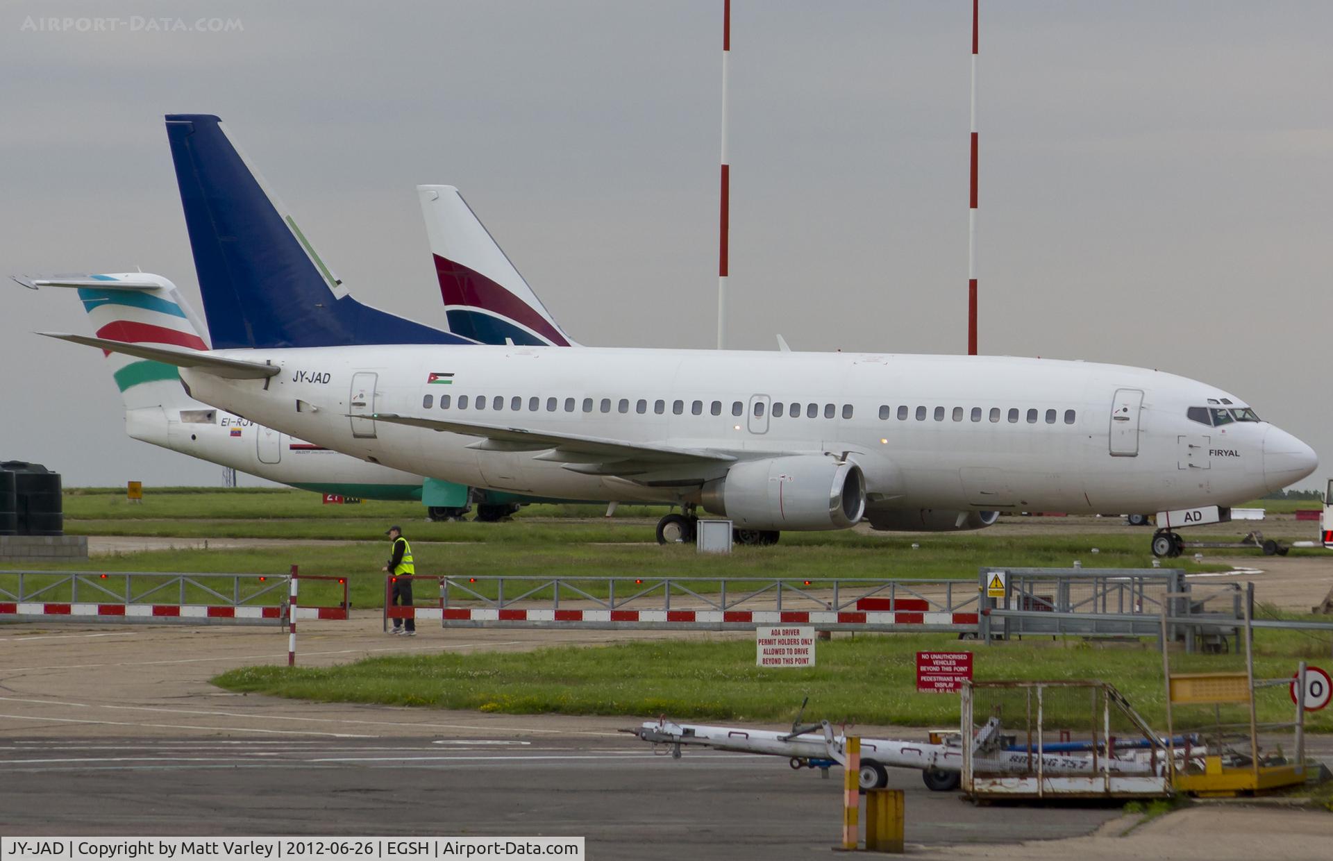 JY-JAD, 1990 Boeing 737-322 C/N 24662, Being towed to the Air Livery hangar for spray.