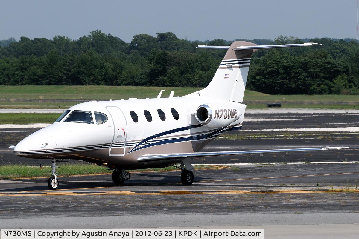 N730MS, 2003 Raytheon 390 Premier 1 C/N RB-103, Taxiing to the Epps ramp.