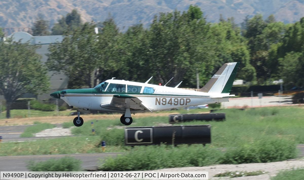 N9490P, 1971 Piper PA-24-260 C/N 24-5007, smooth landing and rolling out