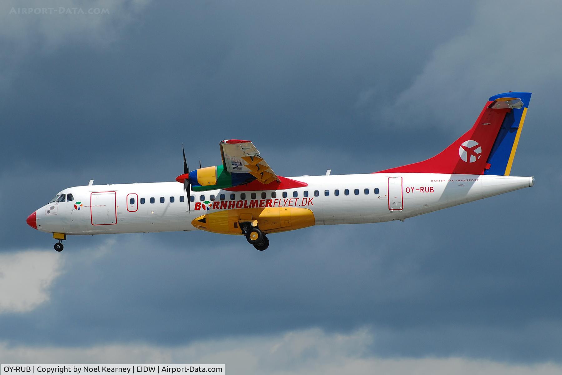OY-RUB, 1992 ATR 72-202 C/N 301, Landing Rwy 28 on a charter flight from Billund.