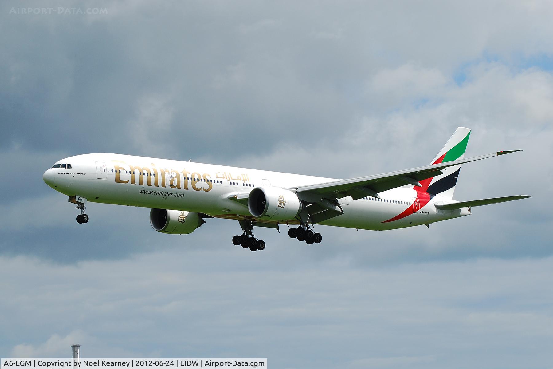 A6-EGM, 2012 Boeing 777-31H/ER C/N 41073, Landing Rwy 28 at EIDW.
