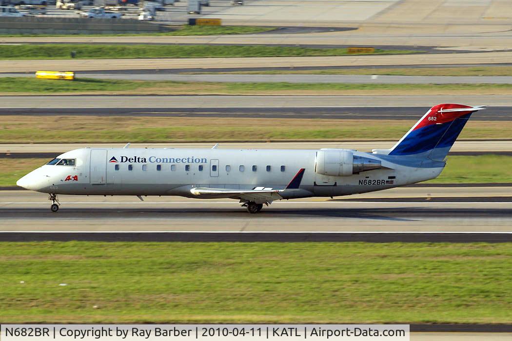 N682BR, 2002 Bombardier CRJ-200ER (CL-600-2B19) C/N 7691, Canadair CRJ-200ER [7691] (Delta Connection) Atlanta~N 11/04/2010. Seen here.
