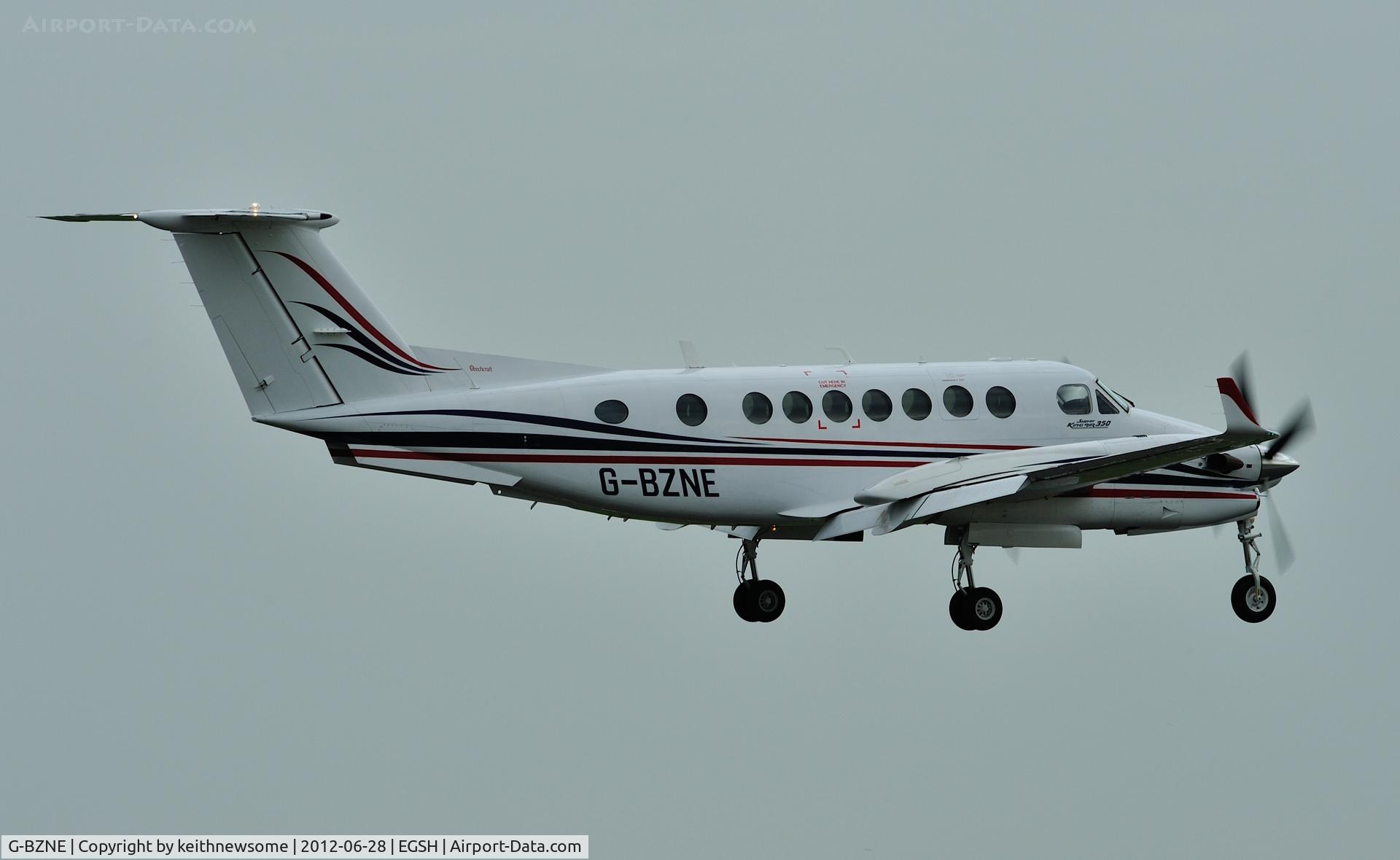G-BZNE, 2000 Raytheon King Air 350 (B300) C/N FL-286, Landing onto 09 in hazy conditions !