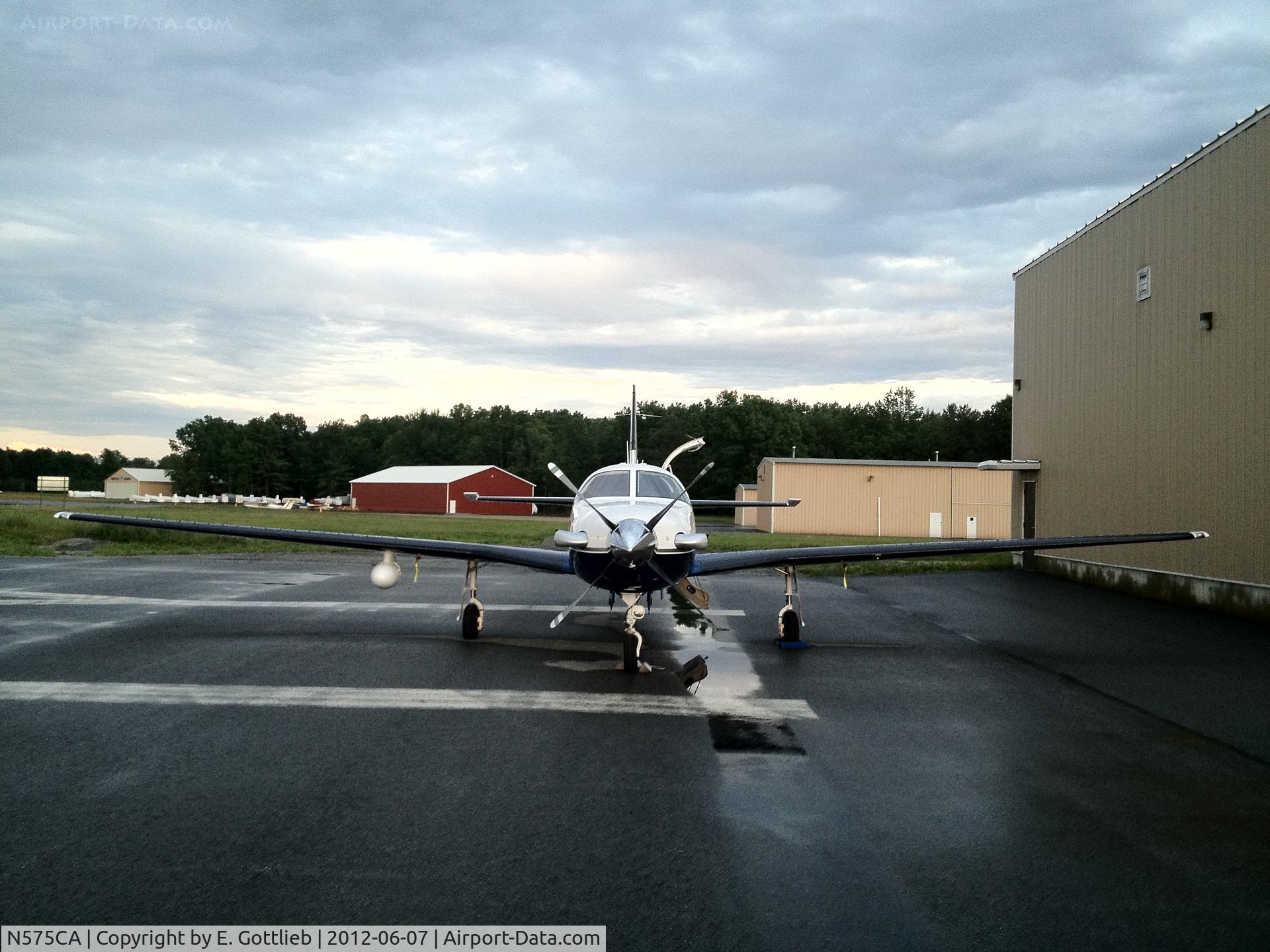 N575CA, Piper PA-46-500TP Malibu Meridian C/N 4697452, On the ramp.