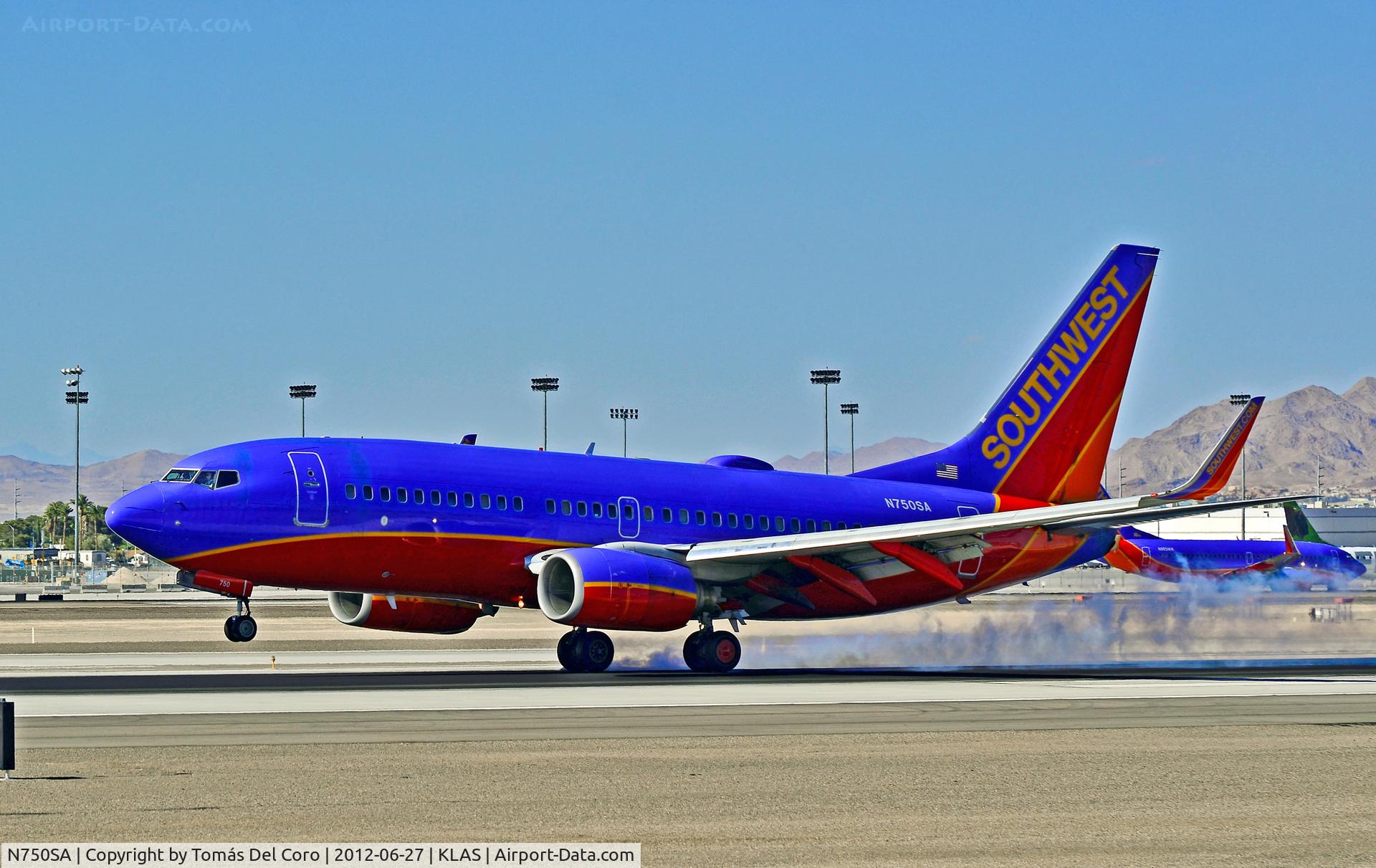 N750SA, 1999 Boeing 737-7H4 C/N 29802, N750SA Southwest Airlines Boeing 737-7H4 (cn 29802/366)

- Las Vegas - McCarran International (LAS / KLAS)
USA - Nevada, June 27, 2012
Photo: Tomás Del Coro