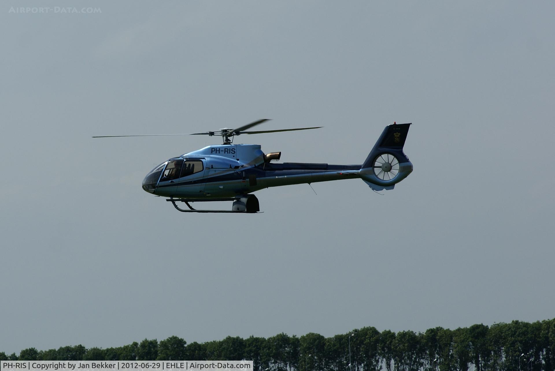 PH-RIS, Eurocopter EC-130B-4 (AS-350B-4) C/N 4215, Airport Lelystad