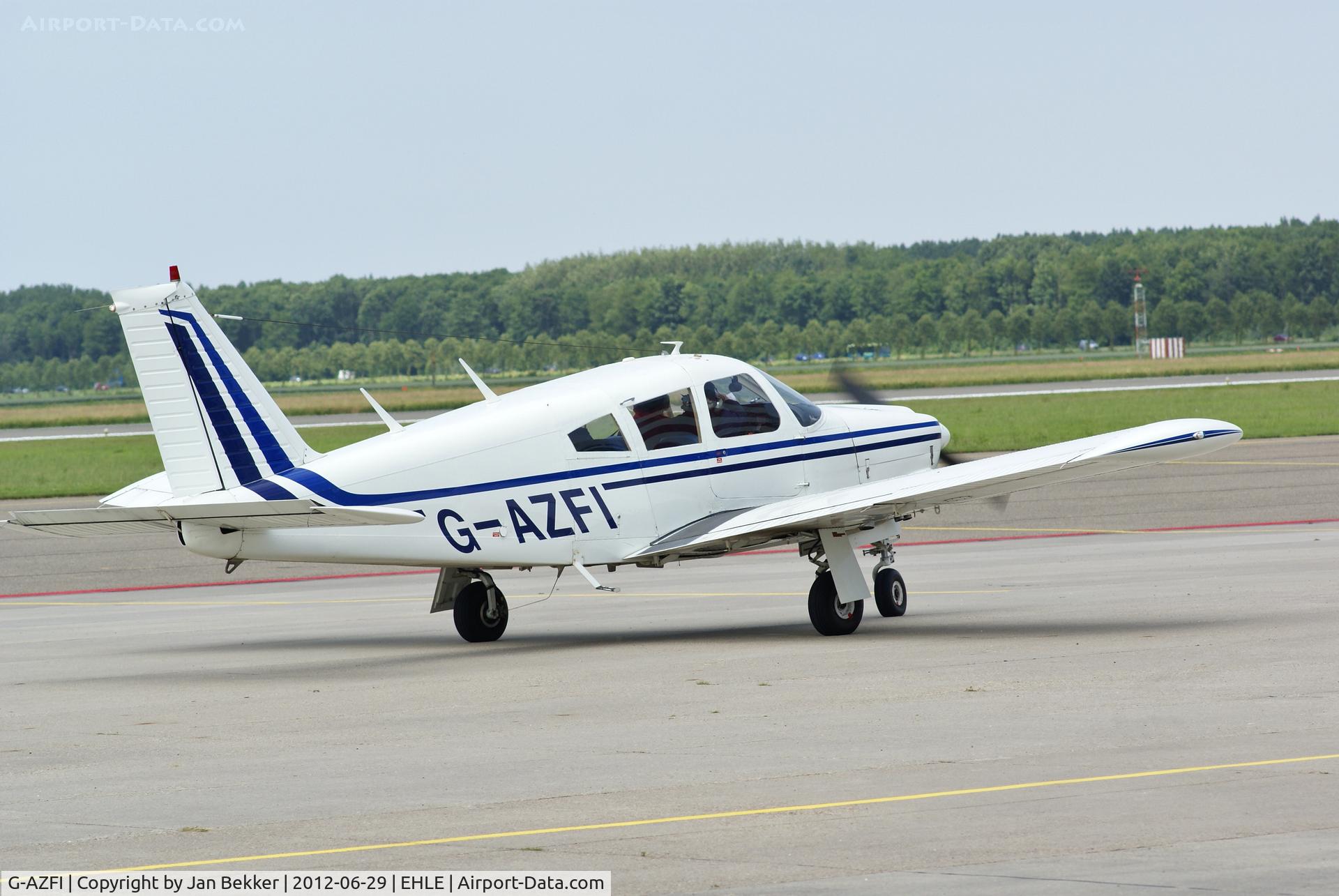 G-AZFI, 1971 Piper PA-28R-200 Cherokee Arrow C/N 28R-7135160, Airport Lelystad