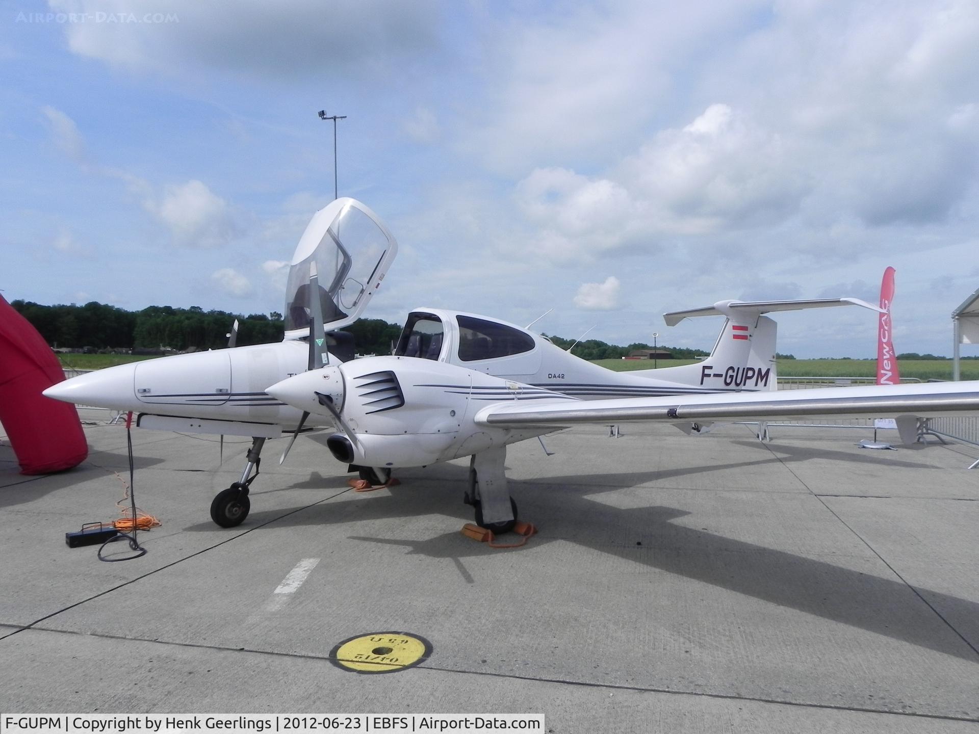 F-GUPM, Diamond DA-42 Twin Star Twin Star C/N 42.252, Florennes Int'l Airshow , June 2012